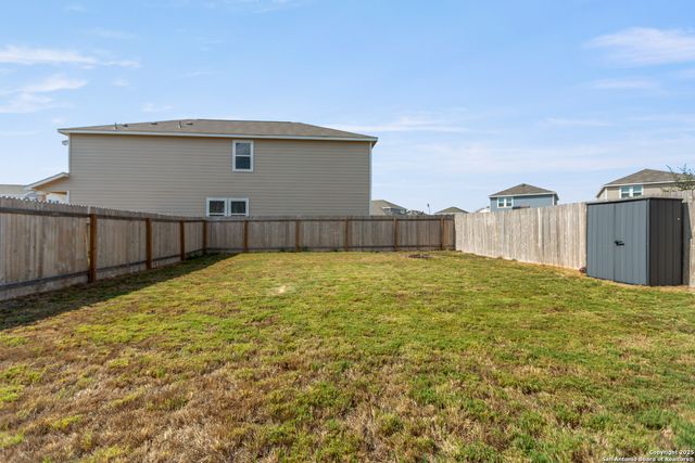 5507 Finch Canyon, Converse, TX 78109