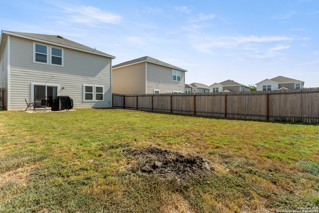 5507 Finch Canyon, Converse, TX 78109