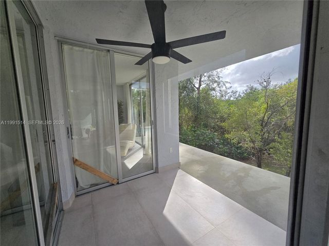 17890 W Dixie Hwy 307, North Miami Beach, FL 33160