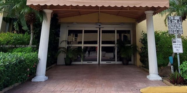 17890 W Dixie Hwy 307, North Miami Beach, FL 33160