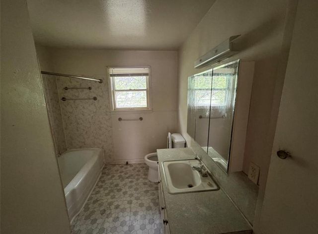 500 Tanner Avenue, Cleveland, TX 77327