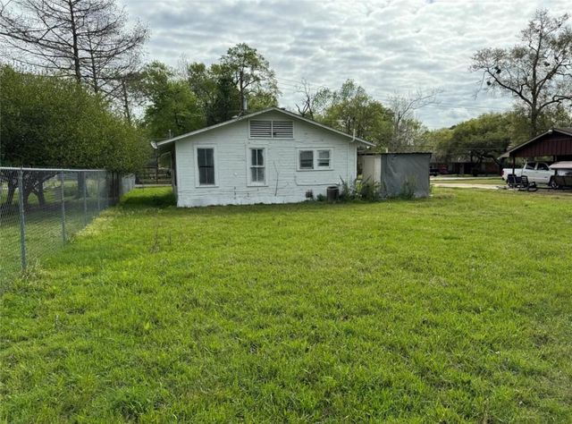 500 Tanner Avenue, Cleveland, TX 77327