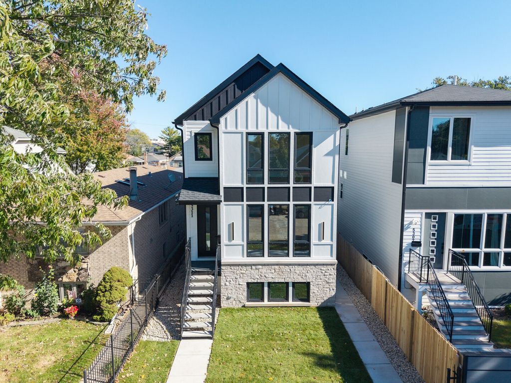 5311 N Mcvicker Avenue, Chicago, IL 60630