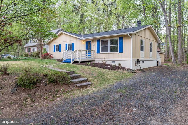102 MONUMENT RD, Locust Grove, VA 22508