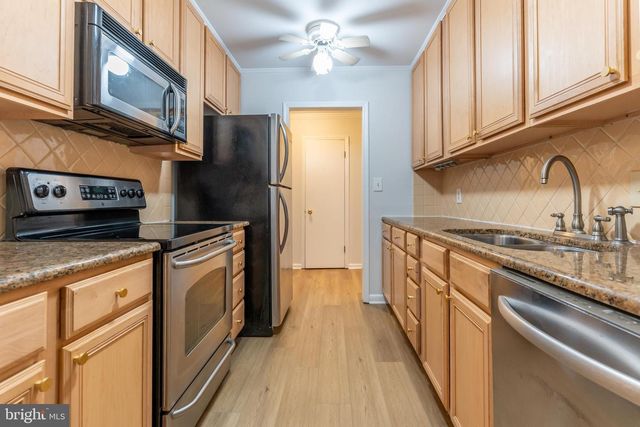 102 MONUMENT RD, Locust Grove, VA 22508