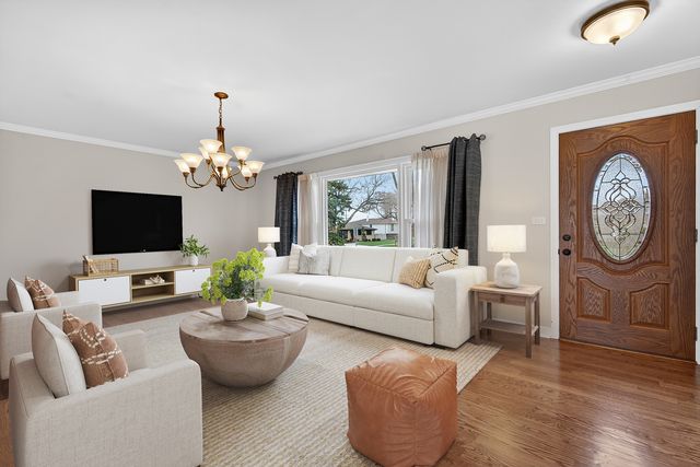 720 PRESTON Lane, Schaumburg, IL 60193