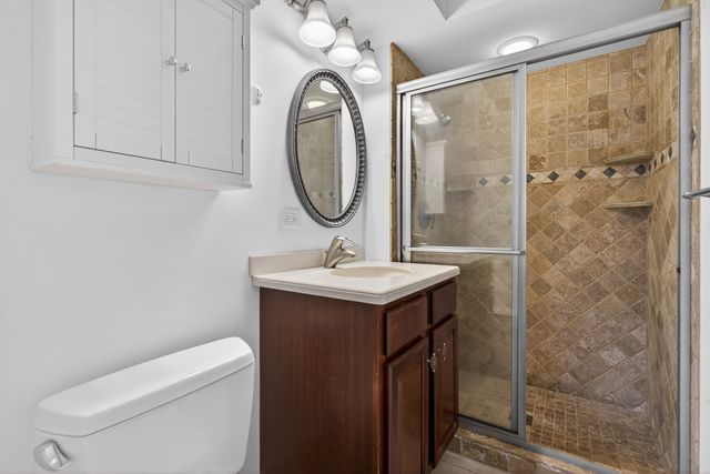 720 PRESTON Lane, Schaumburg, IL 60193