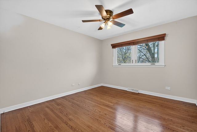 720 PRESTON Lane, Schaumburg, IL 60193