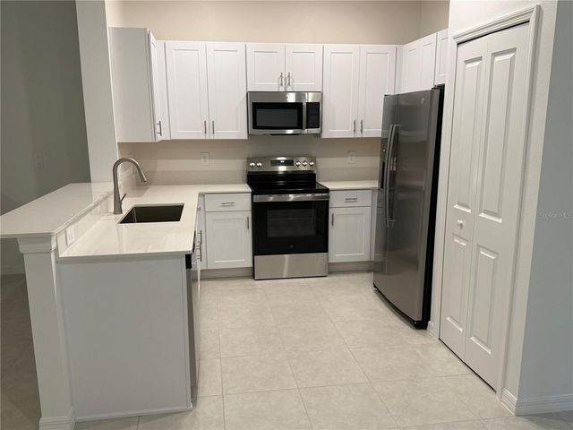 10300 HONEY HAMMOCK WAY, San Antonio, FL 33576