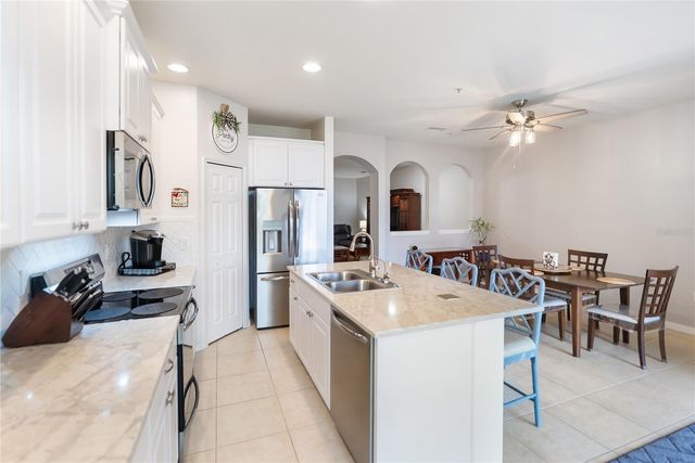 4307 VIA PIEDRA CIRCLE 6-102, Sarasota, FL 34233