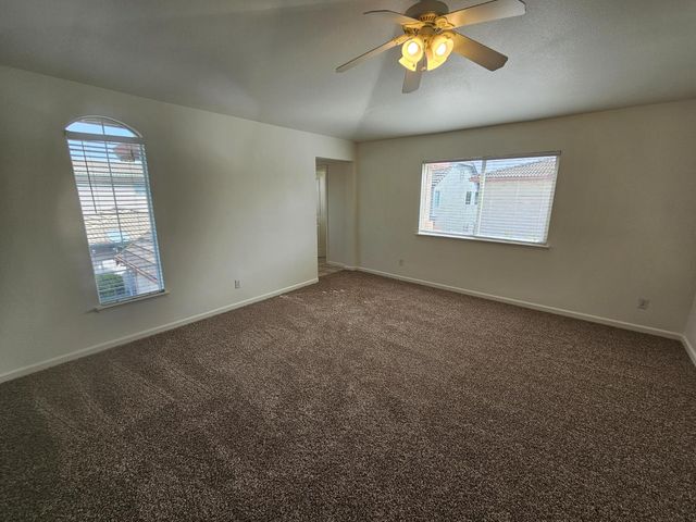 35 Klondike Ct, Sacramento, CA 95835