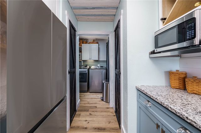 217 Stateline Drive, Holiday Island, AR 72631