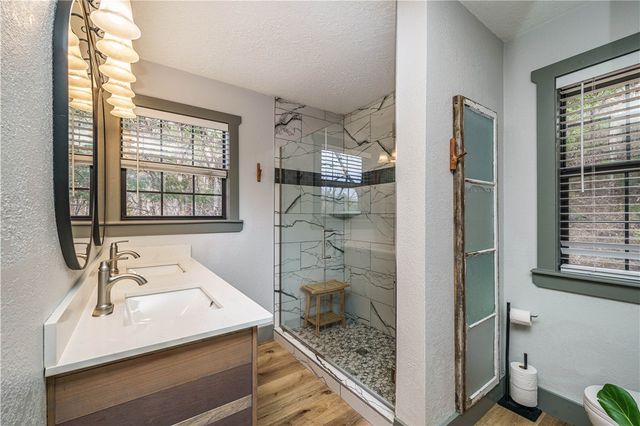 217 Stateline Drive, Holiday Island, AR 72631