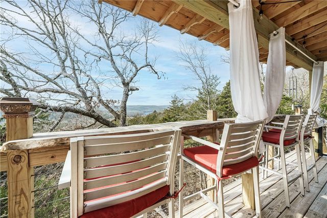 217 Stateline Drive, Holiday Island, AR 72631