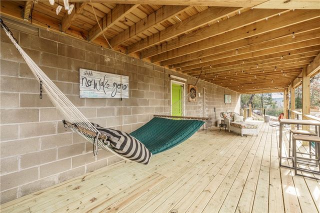 217 Stateline Drive, Holiday Island, AR 72631