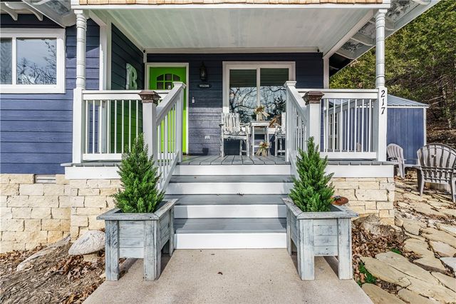 217 Stateline Drive, Holiday Island, AR 72631