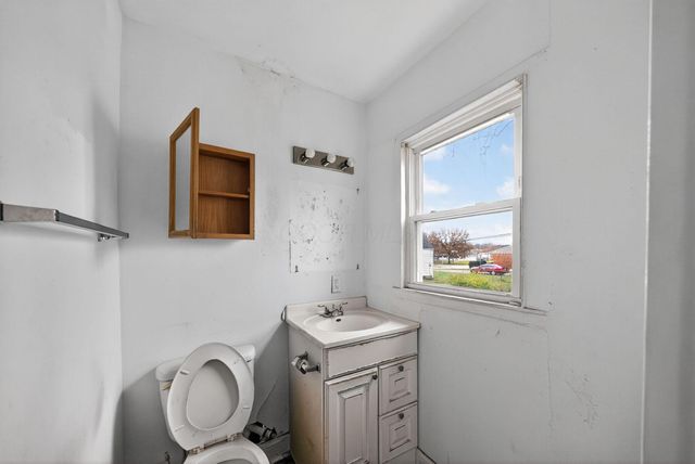 2169 Argyle Drive, Columbus, OH 43219