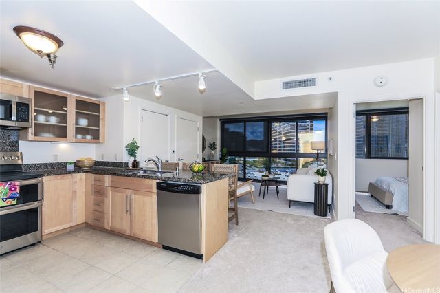 600 Queen Street 809, Honolulu, HI 96813