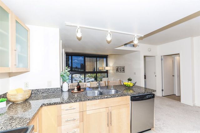 600 Queen Street 809, Honolulu, HI 96813