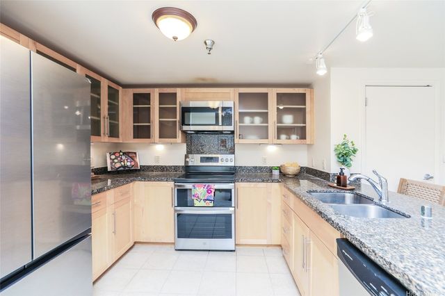 600 Queen Street 809, Honolulu, HI 96813