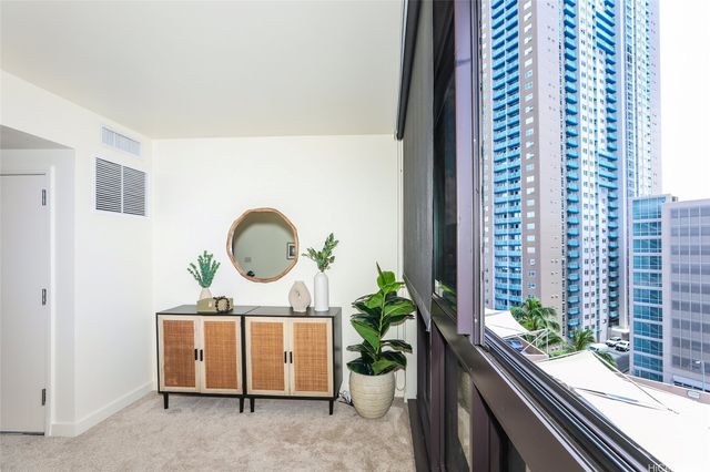 600 Queen Street 809, Honolulu, HI 96813