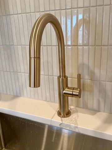 639 Compass Cove CIR, Moneta, VA 24121