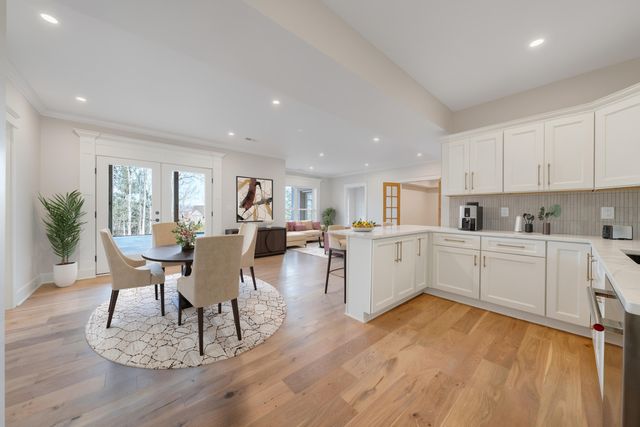 639 Compass Cove CIR, Moneta, VA 24121