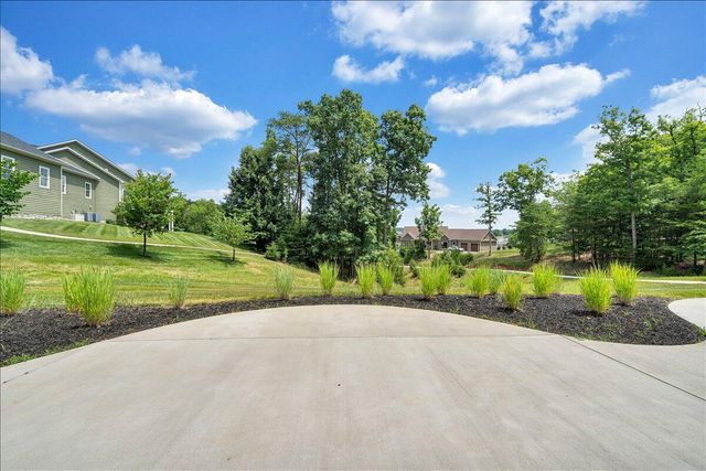 639 Compass Cove CIR, Moneta, VA 24121