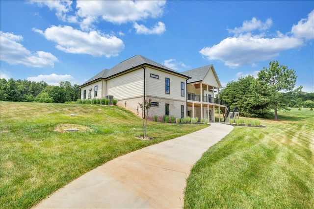 639 Compass Cove CIR, Moneta, VA 24121