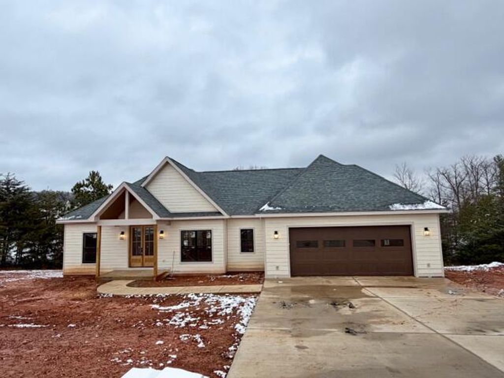 639 Compass Cove CIR, Moneta, VA 24121