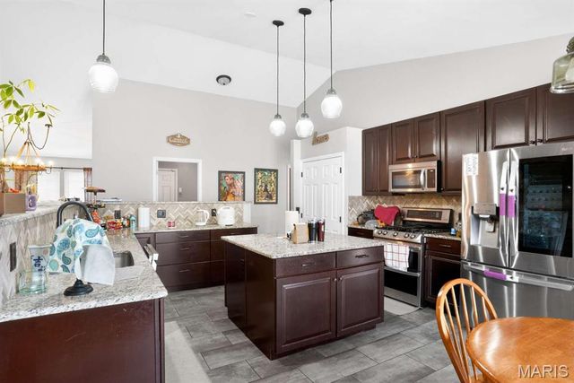 8074 Glen Arbor Drive, Lake St Louis, MO 63367