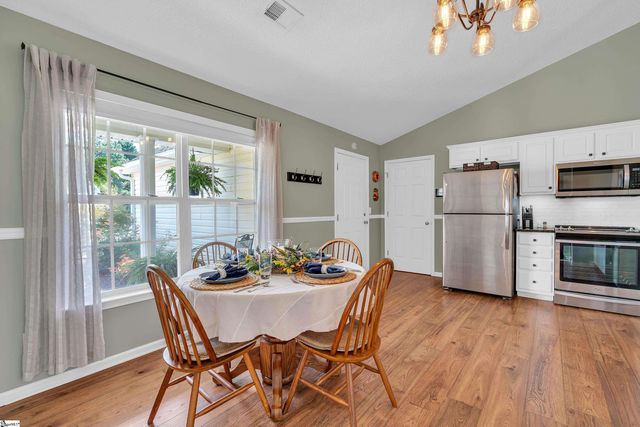 409 Longspur Court, Duncan, SC 29334