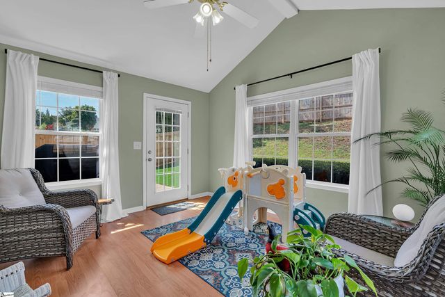 409 Longspur Court, Duncan, SC 29334