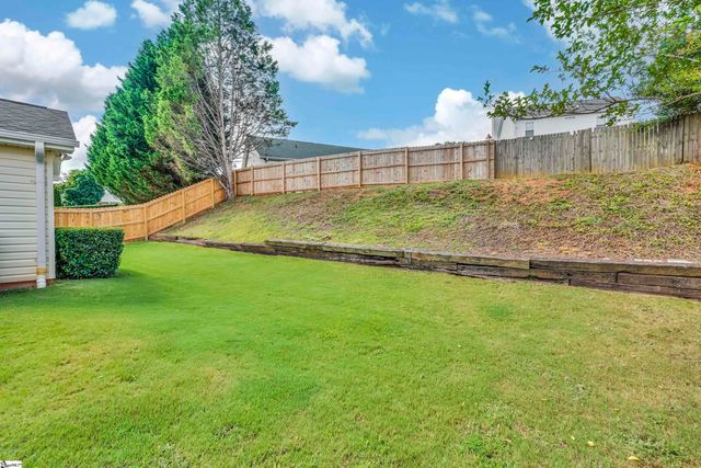 409 Longspur Court, Duncan, SC 29334
