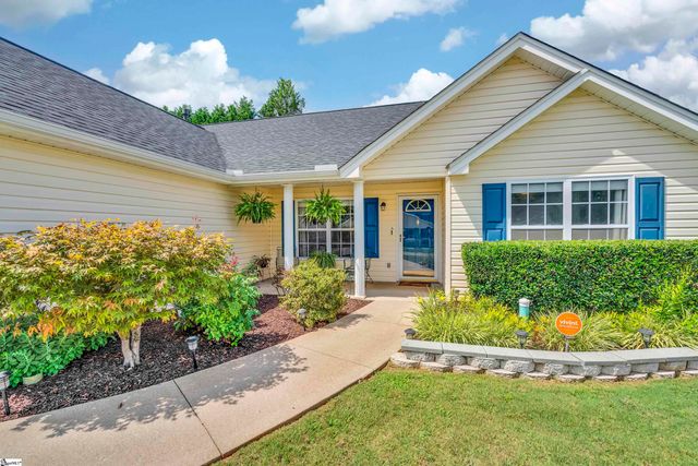 409 Longspur Court, Duncan, SC 29334