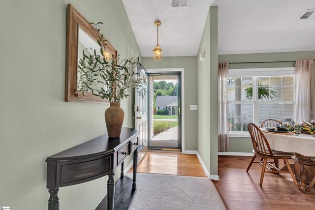 409 Longspur Court, Duncan, SC 29334