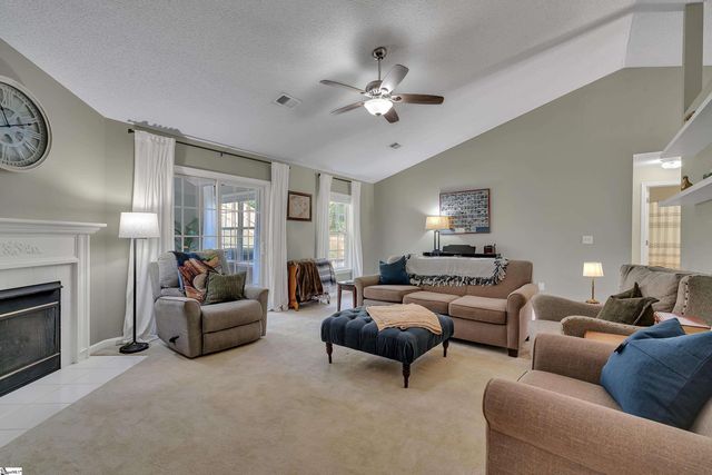409 Longspur Court, Duncan, SC 29334