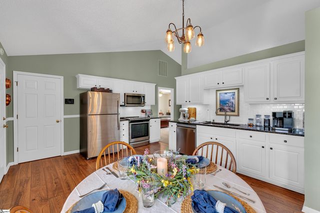 409 Longspur Court, Duncan, SC 29334