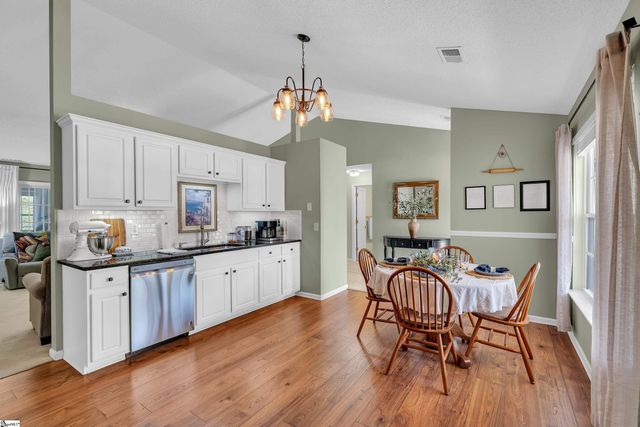 409 Longspur Court, Duncan, SC 29334