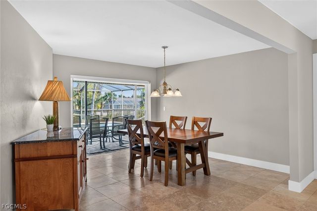 686 Emeril CT, Sanibel, FL 33957