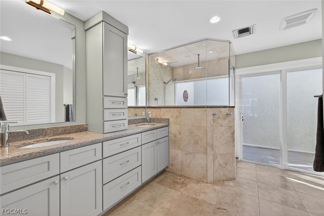 686 Emeril CT, Sanibel, FL 33957