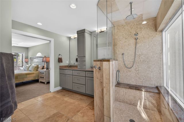 686 Emeril CT, Sanibel, FL 33957