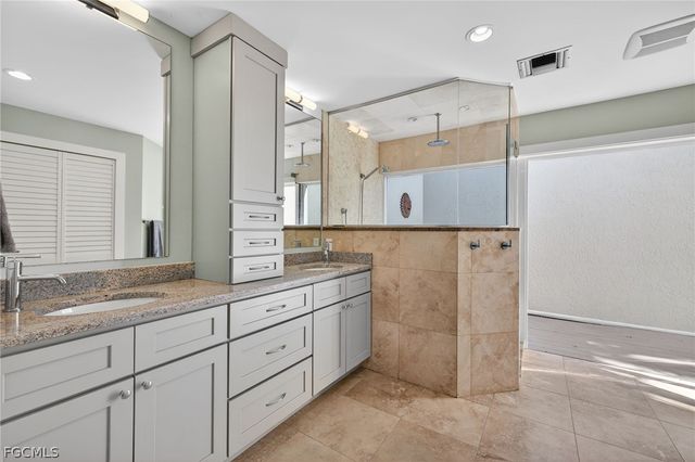 686 Emeril CT, Sanibel, FL 33957