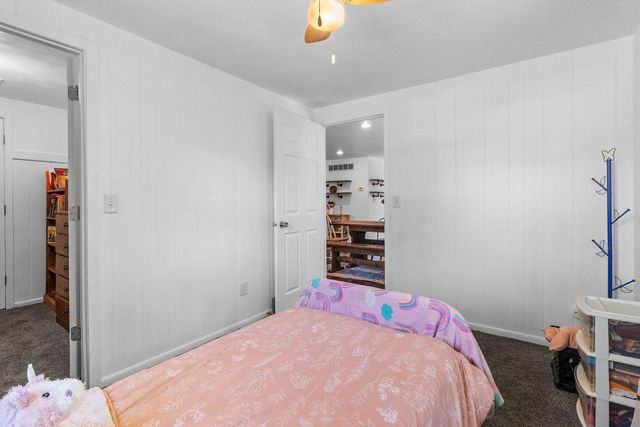 1842 N OAKWOOD ROAD, Oshkosh, WI 54904