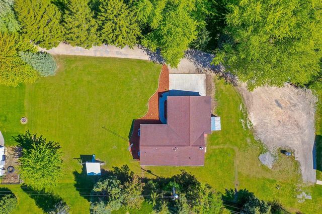 1842 N OAKWOOD ROAD, Oshkosh, WI 54904