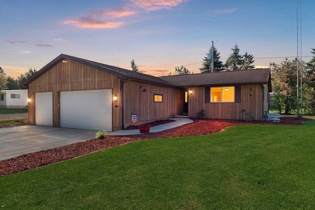 1842 N OAKWOOD ROAD, Oshkosh, WI 54904