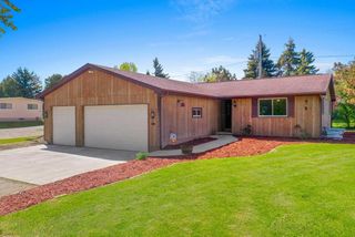1842 N OAKWOOD ROAD, Oshkosh, WI 54904