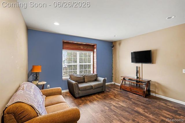 2234 Knotty Pine Trail, Howell, MI 48855