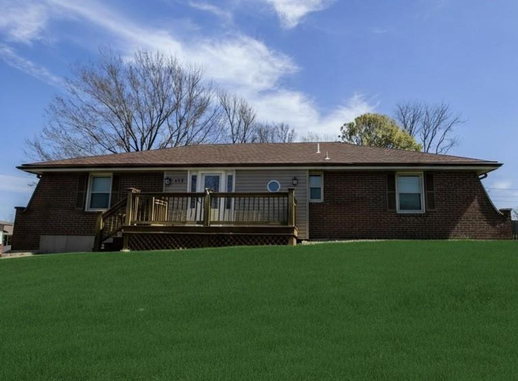 815 NE Independence Avenue, Lee's Summit, MO 64086