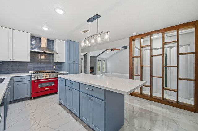 11218 Cedarwood Drive, Humble, TX 77338